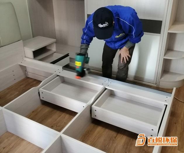 板材的異味從哪來(lái)？是不是等于甲醛超標(biāo)？